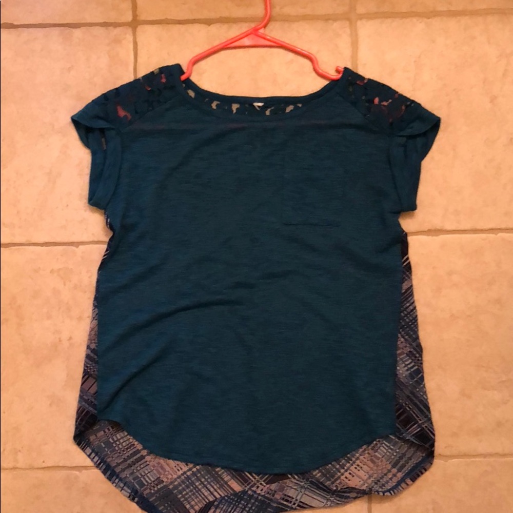 Women top!